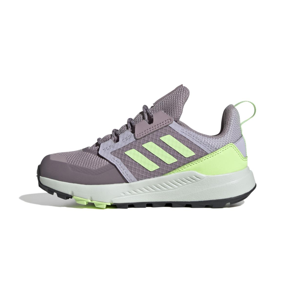 product/a/d/adidas_ie7604_5_footwear_photography_side_medial_center_view_white.jpg