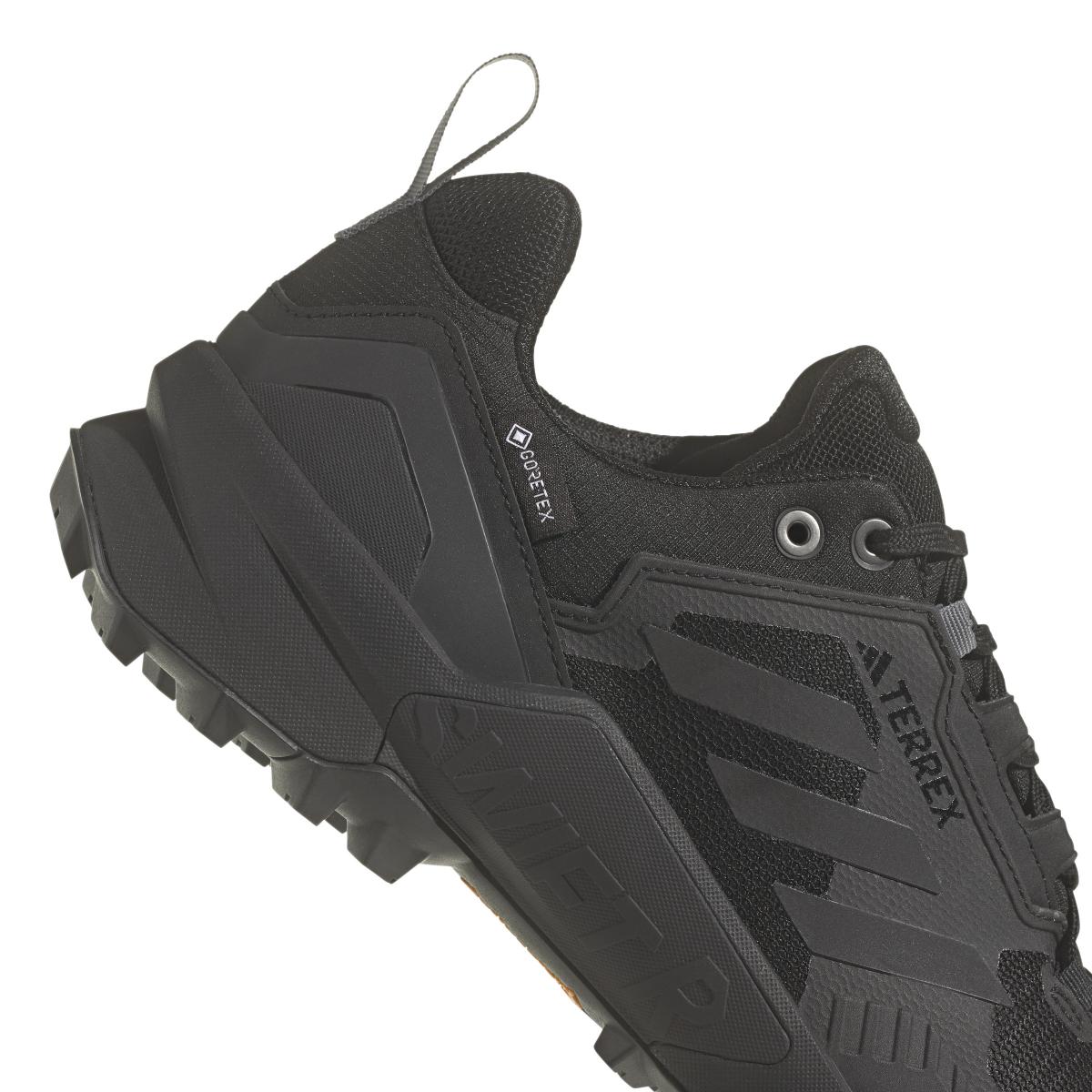 product/a/d/adidas_ie7634_10_footwear_photography_detail_view_3_white.jpg