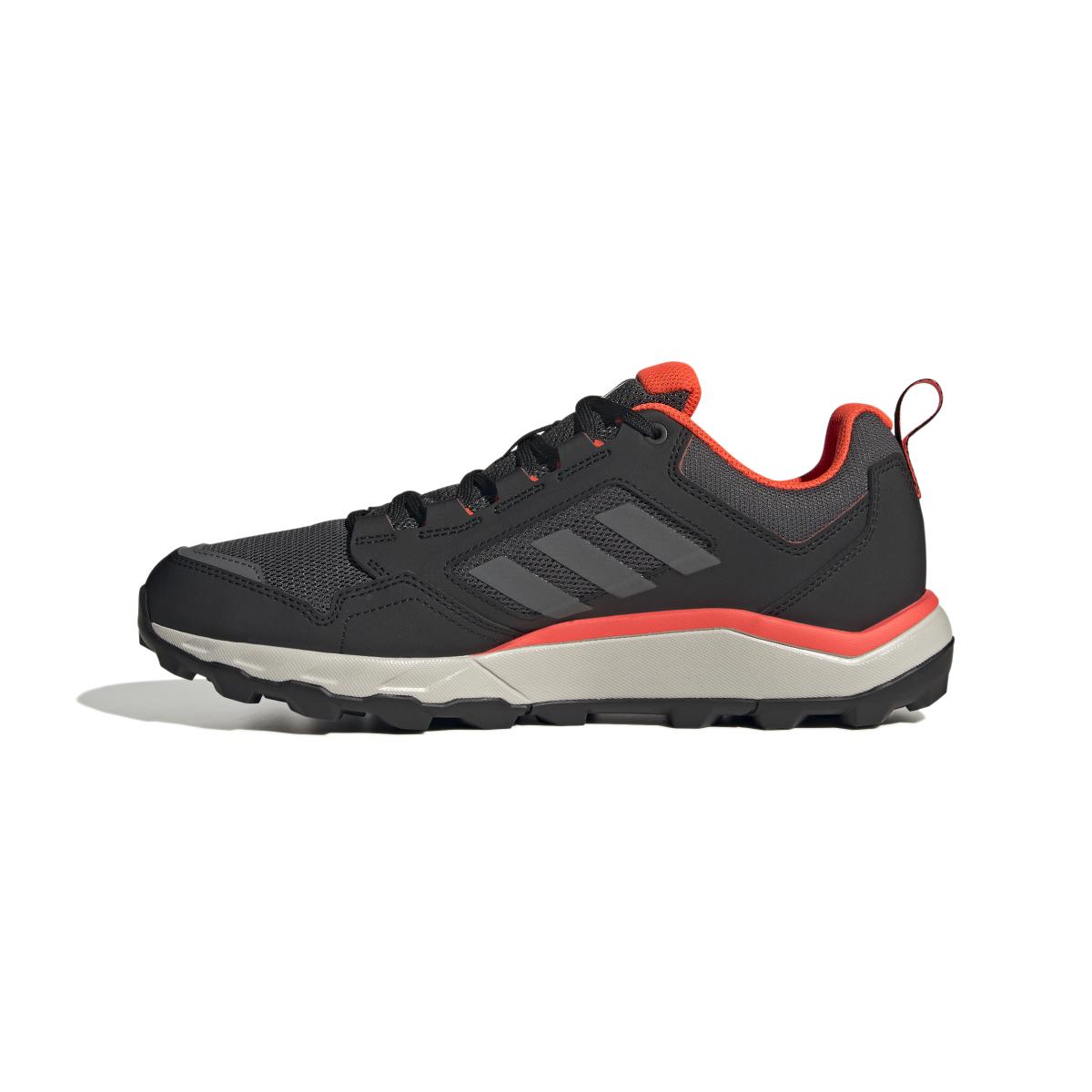 product/a/d/adidas_ie9398_5_footwear_photography_side_medial_center_view_white.jpg