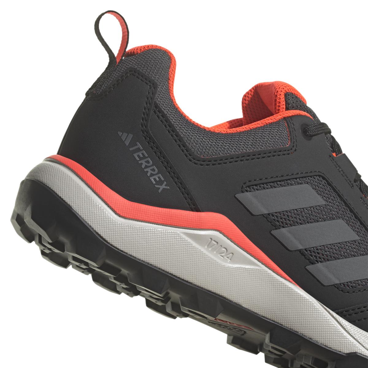 product/a/d/adidas_ie9398_8_footwear_photography_detail_view_1_white.jpg