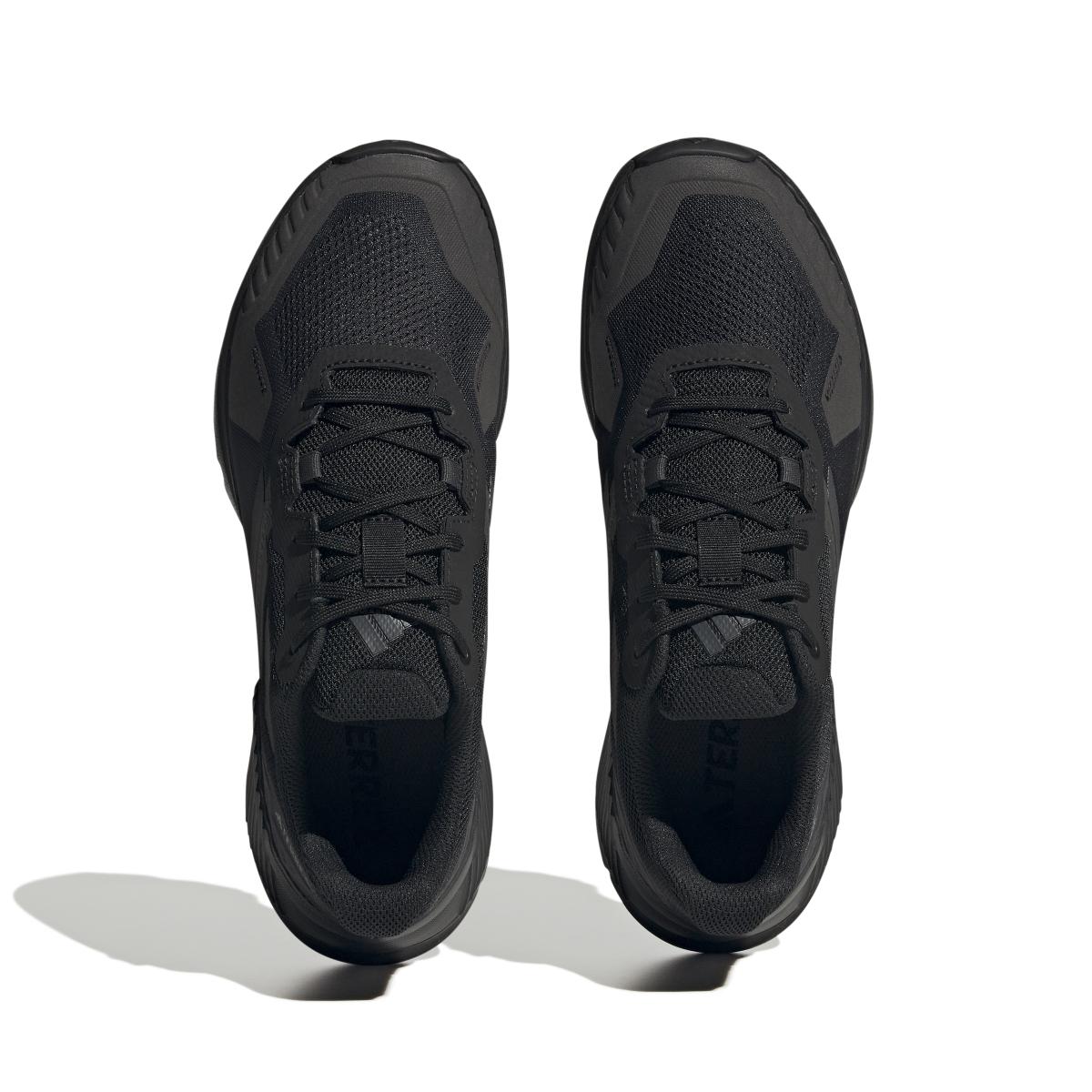 product/a/d/adidas_ie9413_3_footwear_photography_top_portrait_view_white.jpg