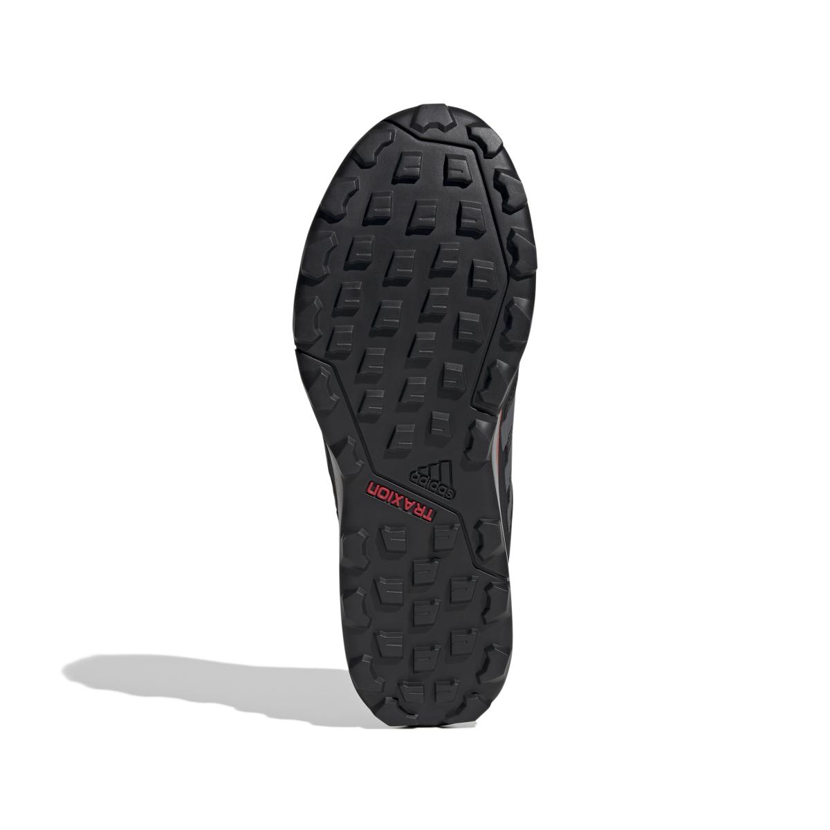 product/a/d/adidas_if0377_4_footwear_photography_bottom_view_white.jpg
