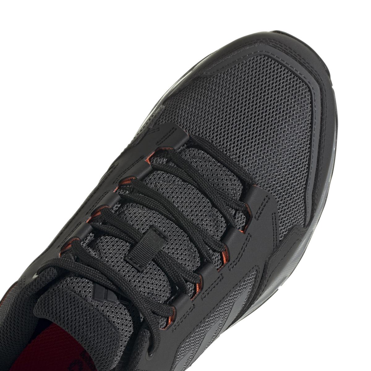 product/a/d/adidas_if0377_8_footwear_photography_detail_view_1_white.jpg