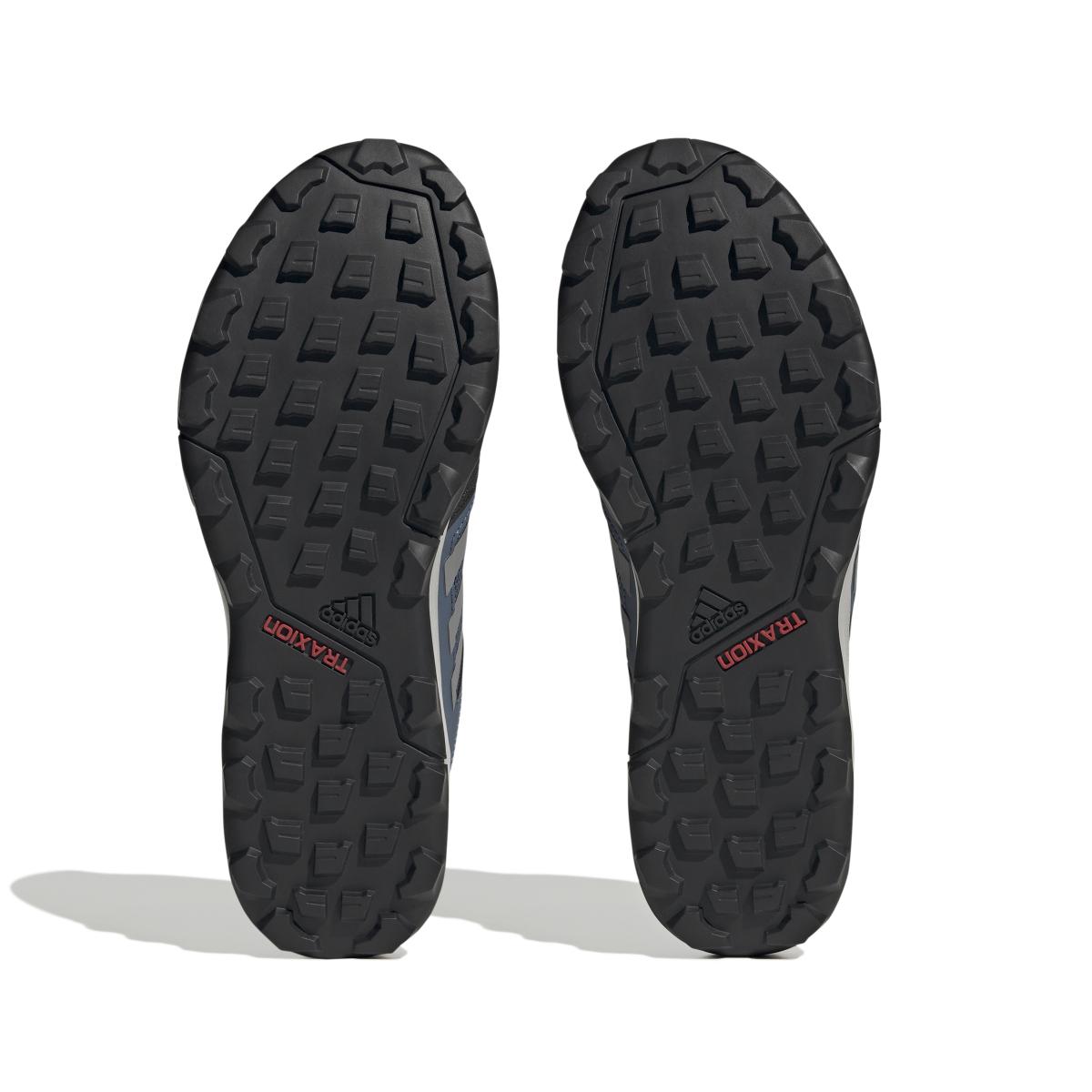 product/a/d/adidas_if2583_4_footwear_photography_bottom_view_white.jpg