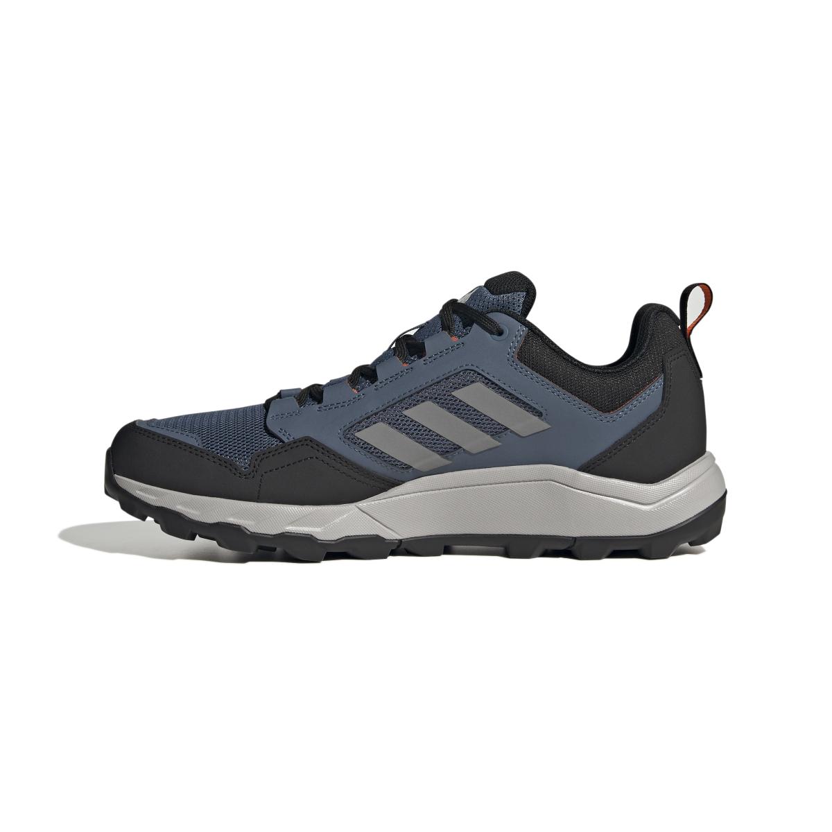 product/a/d/adidas_if2583_5_footwear_photography_side_medial_center_view_white.jpg