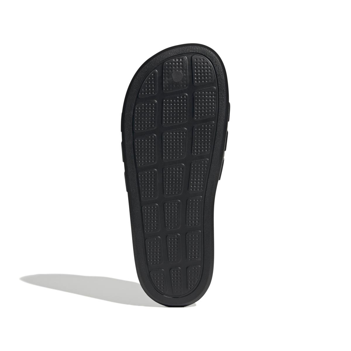 product/a/d/adidas_if4134_4_footwear_photography_bottom_view_white.jpg