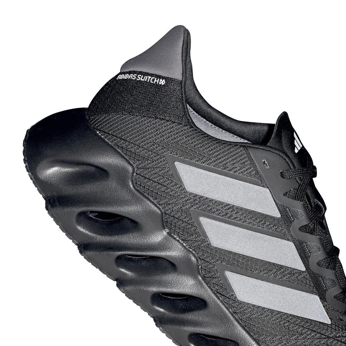 product/a/d/adidas_if6756_13_footwear_photography_reflective_detail_white.jpg