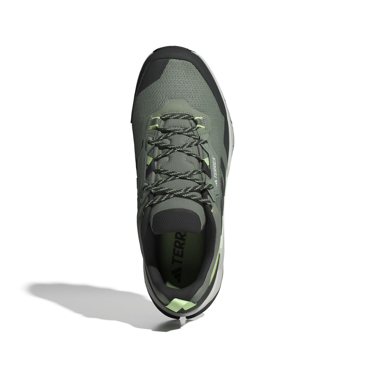 product/a/d/adidas_ig5683_3_footwear_photography_top_portrait_view_white.jpg