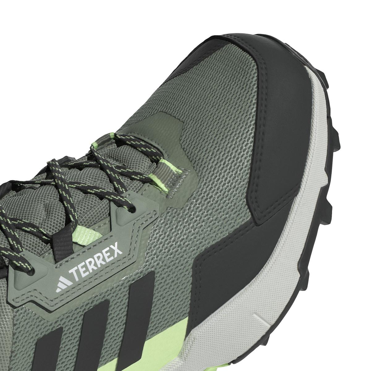 product/a/d/adidas_ig5683_8_footwear_photography_detail_view_1_white.jpg