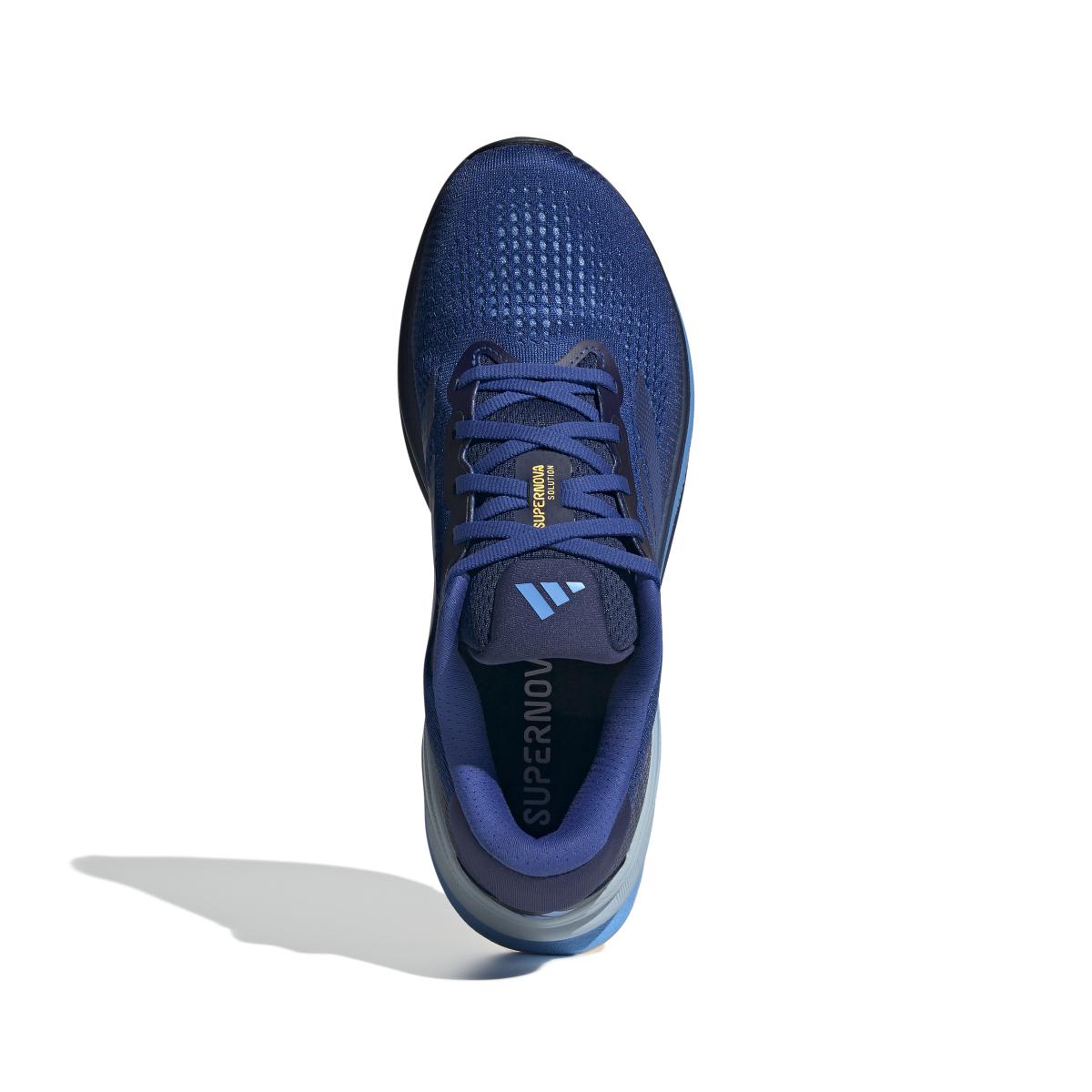 product/a/d/adidas_ig5849_3_footwear_photography_top_portrait_view_white-nw032224.jpg