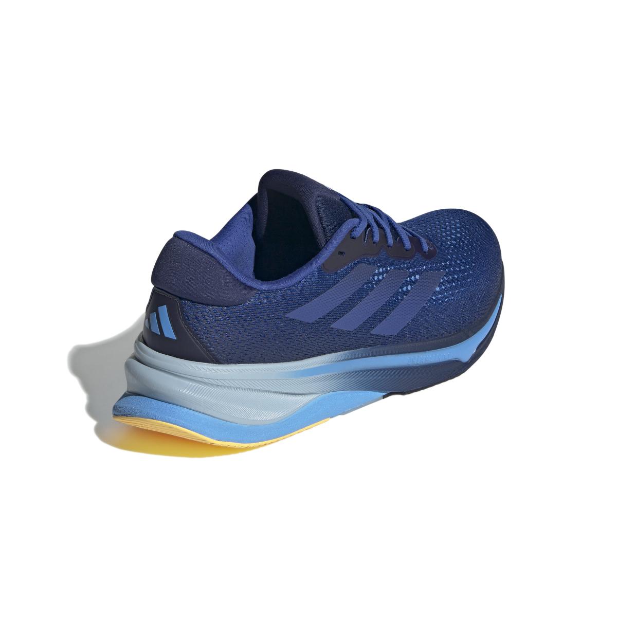 product/a/d/adidas_ig5849_7_footwear_photography_back_lateral_top_view_white-nw032224.jpg