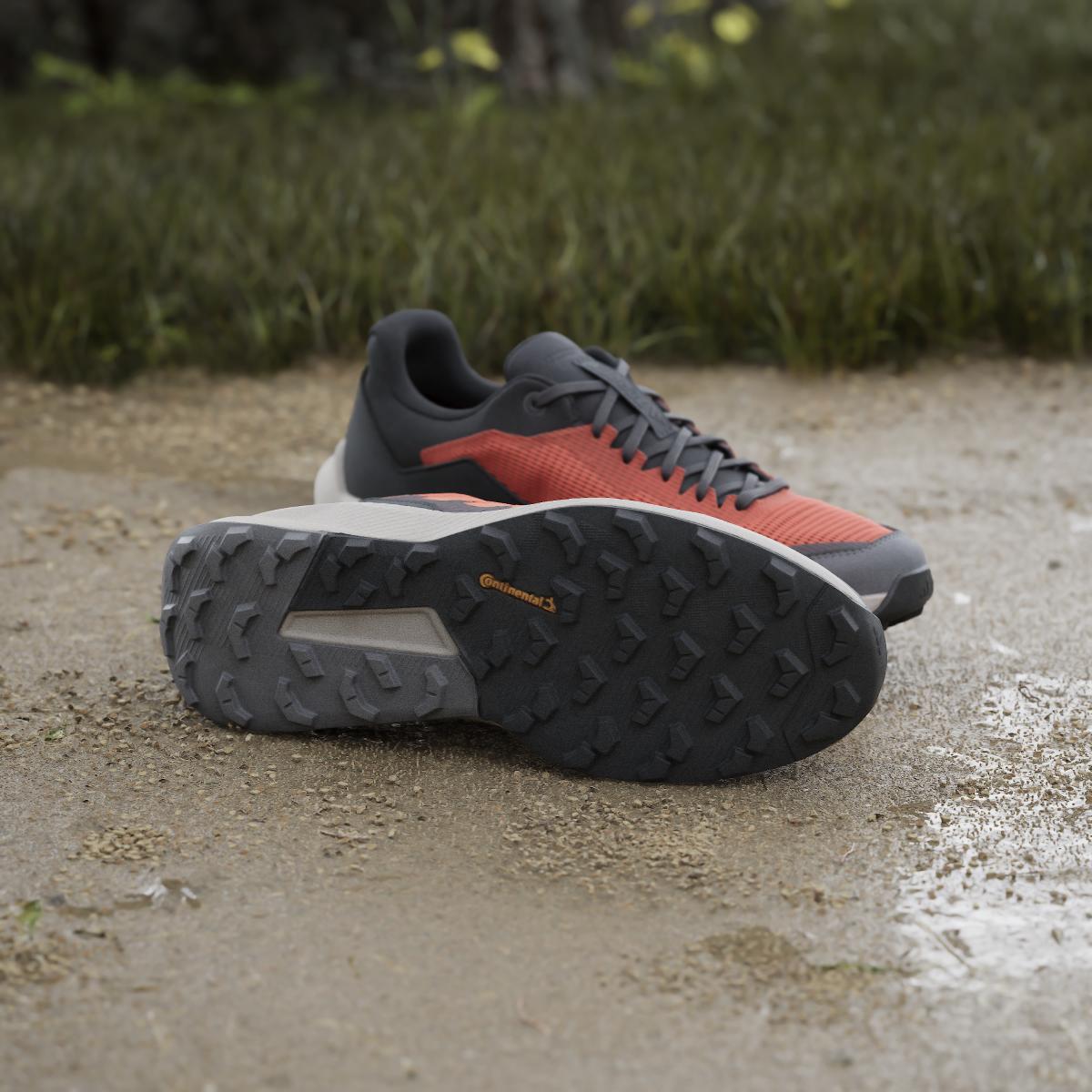 product/a/d/adidas_ig8930_17_footwear_photography_heromrktng_view_4.jpg