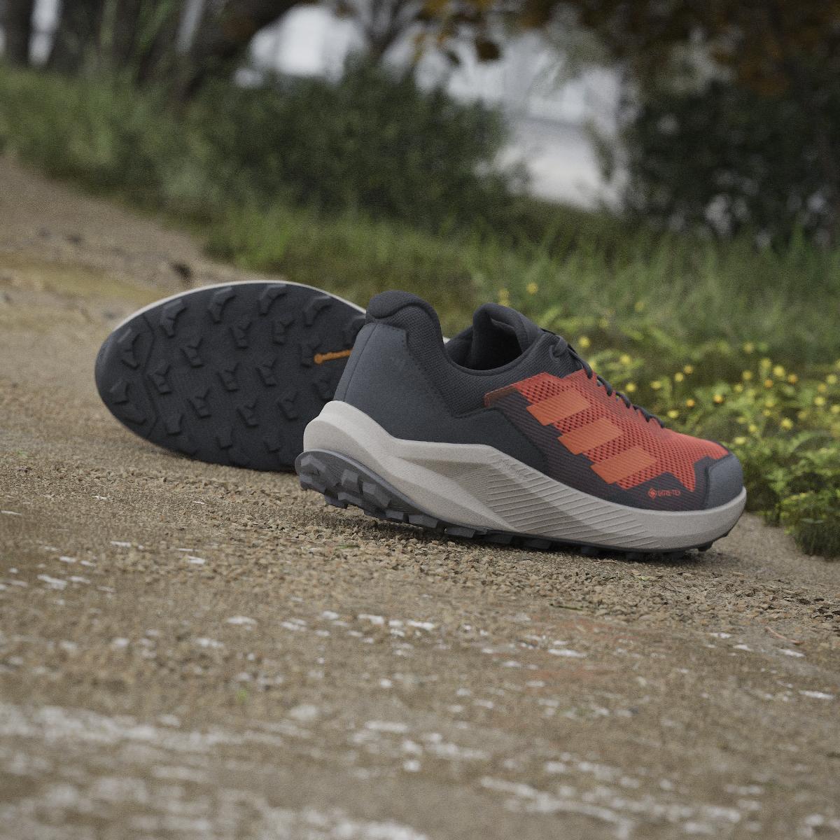 product/a/d/adidas_ig8930_20_footwear_photography_heromrktng_view_7.jpg