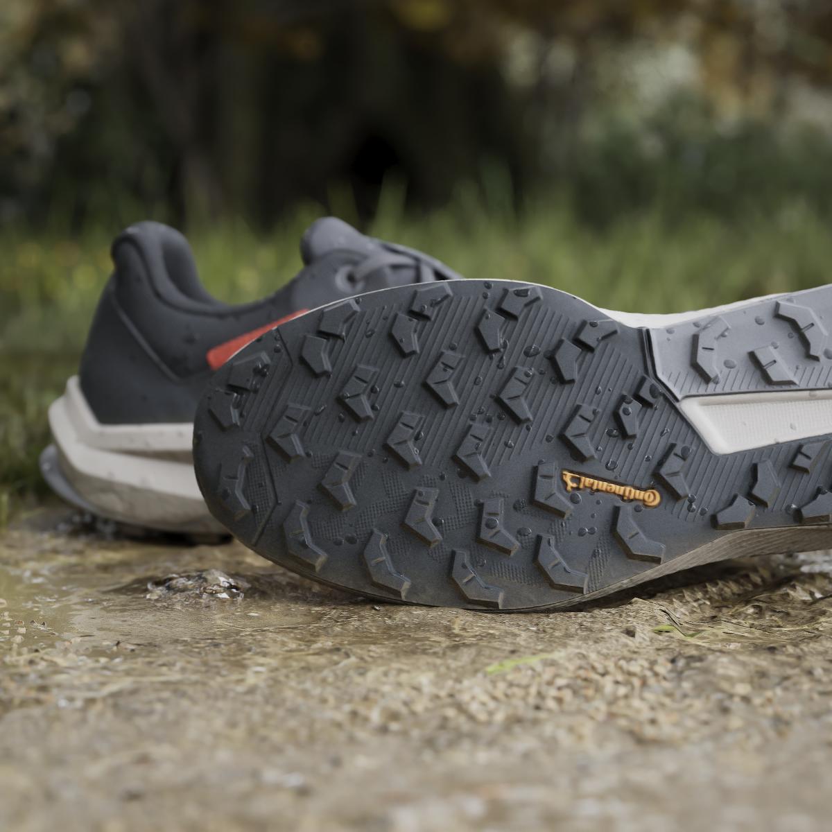 product/a/d/adidas_ig8930_24_footwear_photography_heromrktng_view_11.jpg