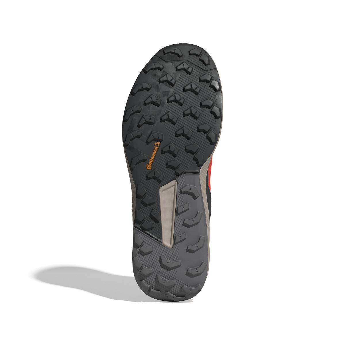 product/a/d/adidas_ig8930_4_footwear_photography_bottom_view_white.jpg