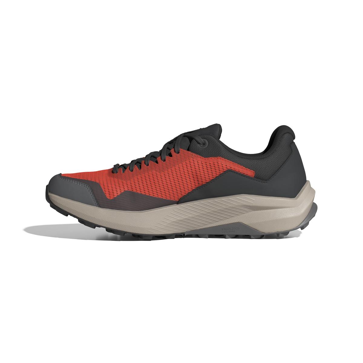 product/a/d/adidas_ig8930_5_footwear_photography_side_medial_center_view_white.jpg