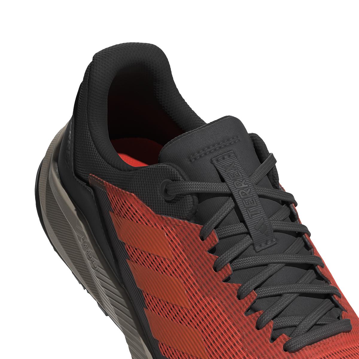 product/a/d/adidas_ig8930_8_footwear_photography_detail_view_1_white.jpg