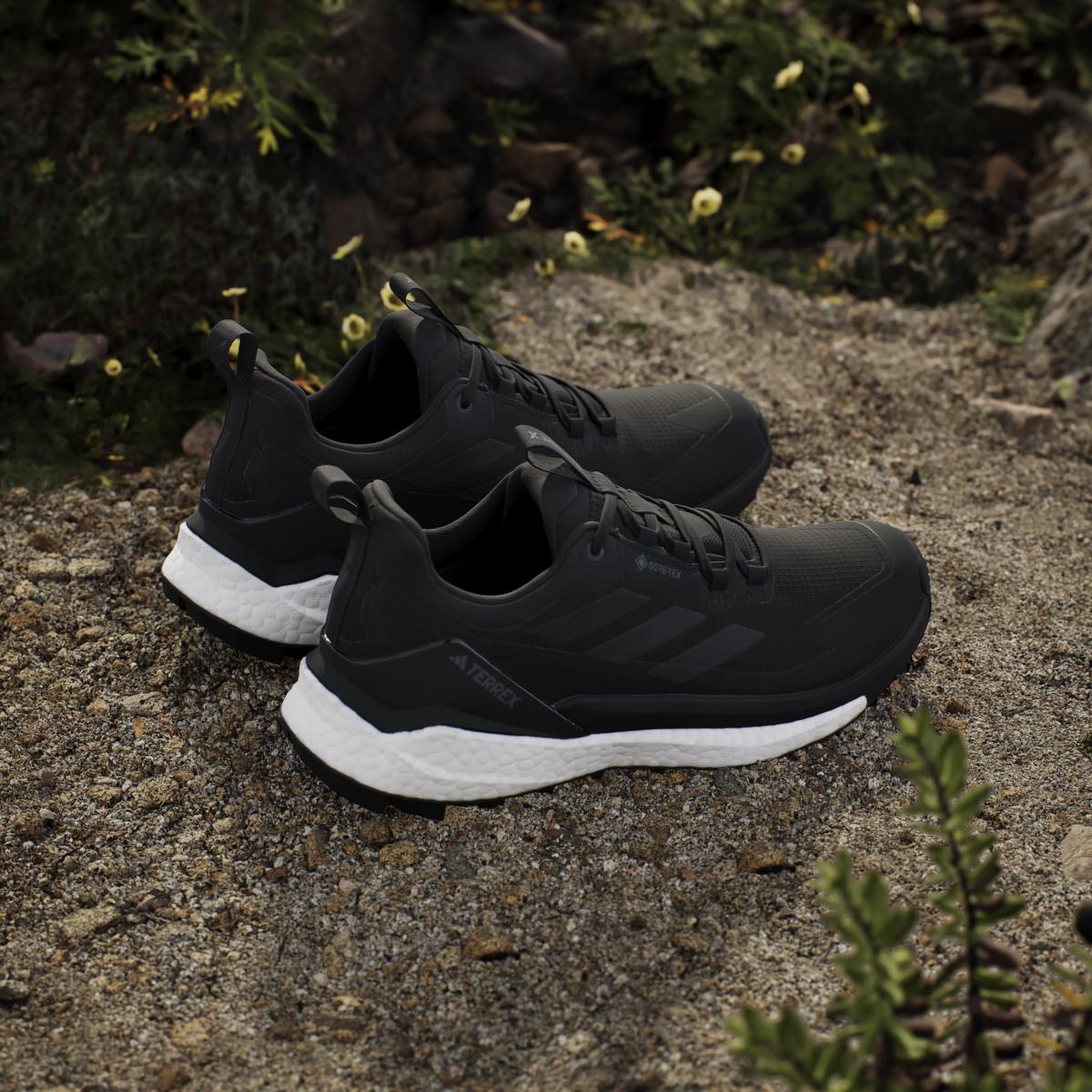 product/a/d/adidas_ih0671_21_footwear_photography_heromrktng_view_6.jpg