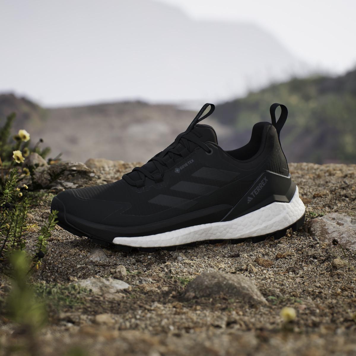product/a/d/adidas_ih0671_22_footwear_photography_heromrktng_view_7.jpg