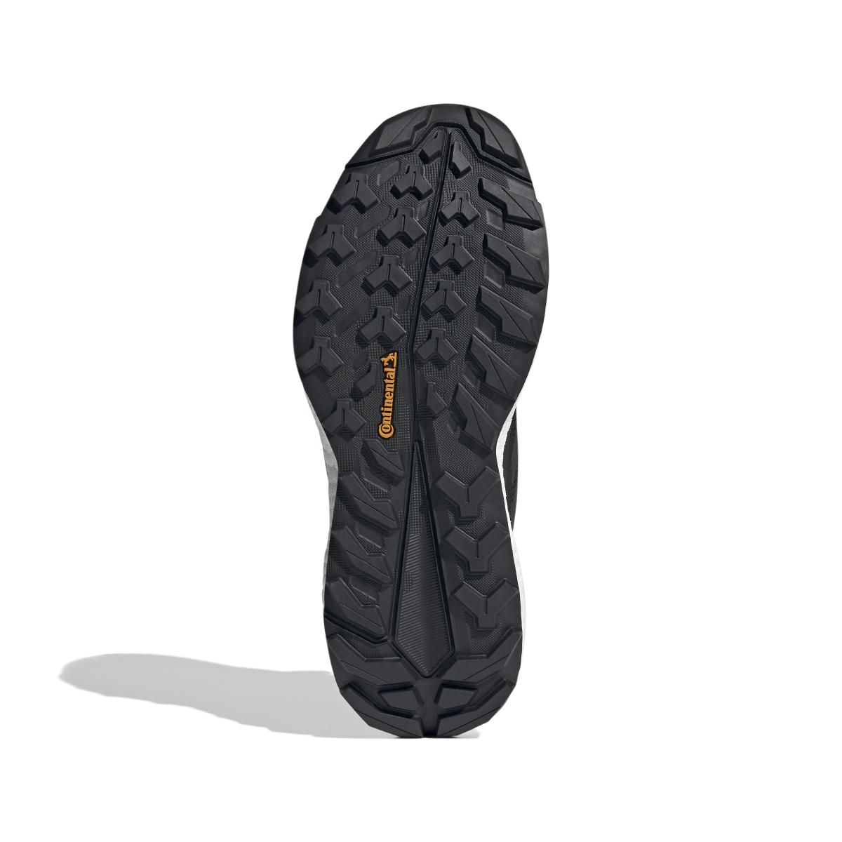 product/a/d/adidas_ih0671_4_footwear_photography_bottom_view_white.jpg