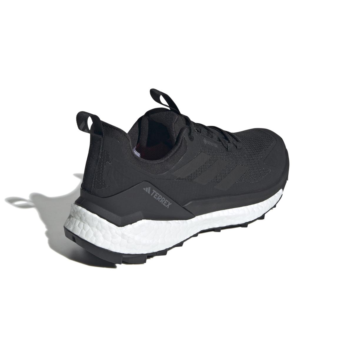 product/a/d/adidas_ih0671_7_footwear_photography_back_lateral_top_view_white.jpg