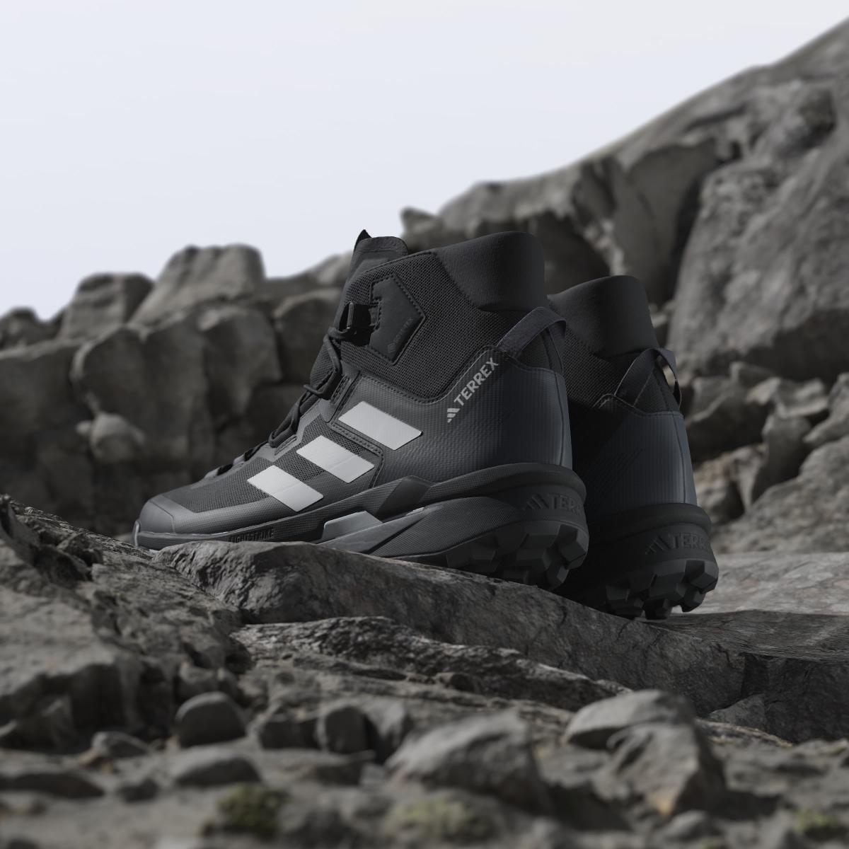 product/a/d/adidas_ih1089_19_footwear_photography_heromrktng_view_6-nw091625.jpg