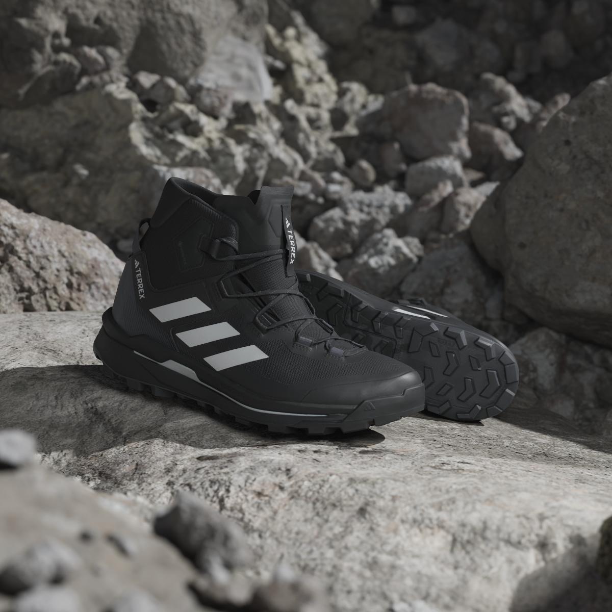 product/a/d/adidas_ih1089_21_footwear_photography_heromrktng_view_8-nw091625.jpg