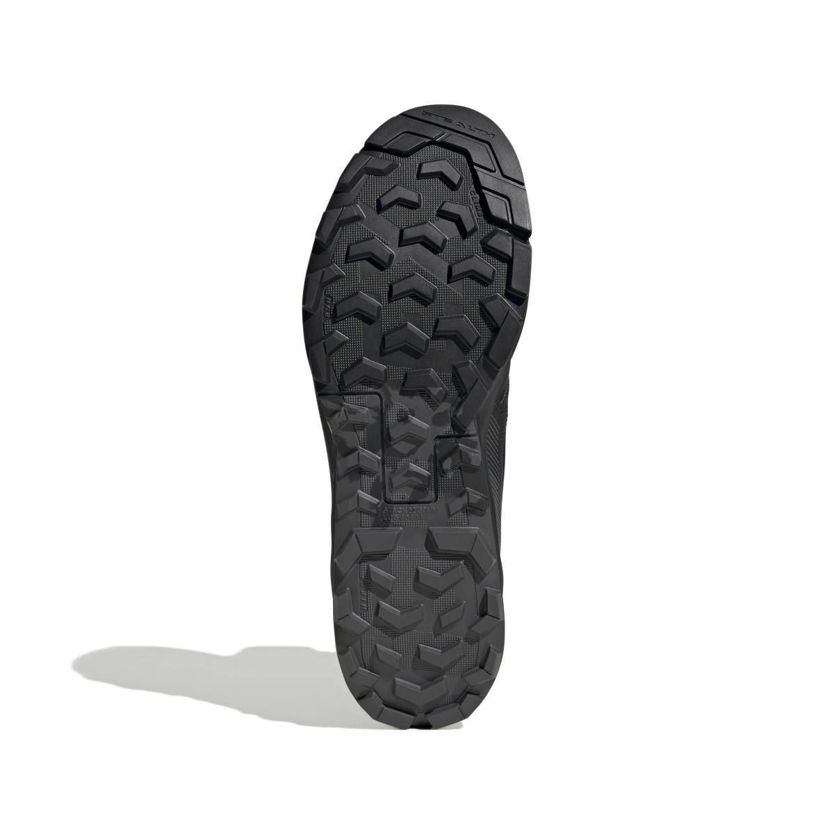 product/a/d/adidas_ih1089_4_footwear_photography_bottom_view_white-nw091625.jpg