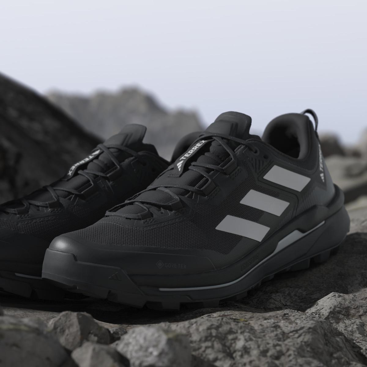 product/a/d/adidas_ih1090_22_footwear_photography_heromrktng_view_9-nw091625.jpg