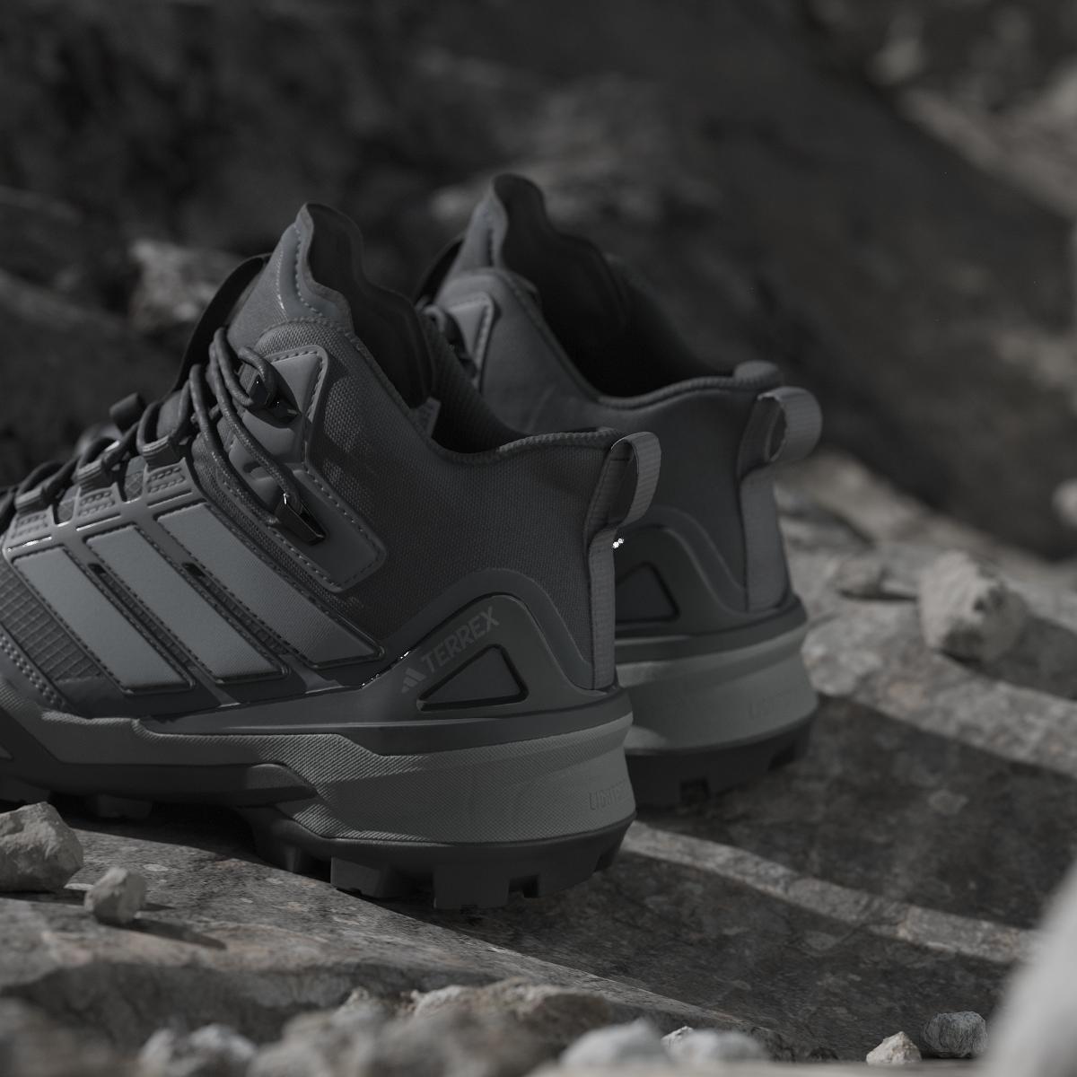 product/a/d/adidas_ih1103_cblack-grethr-gresix_19.jpg