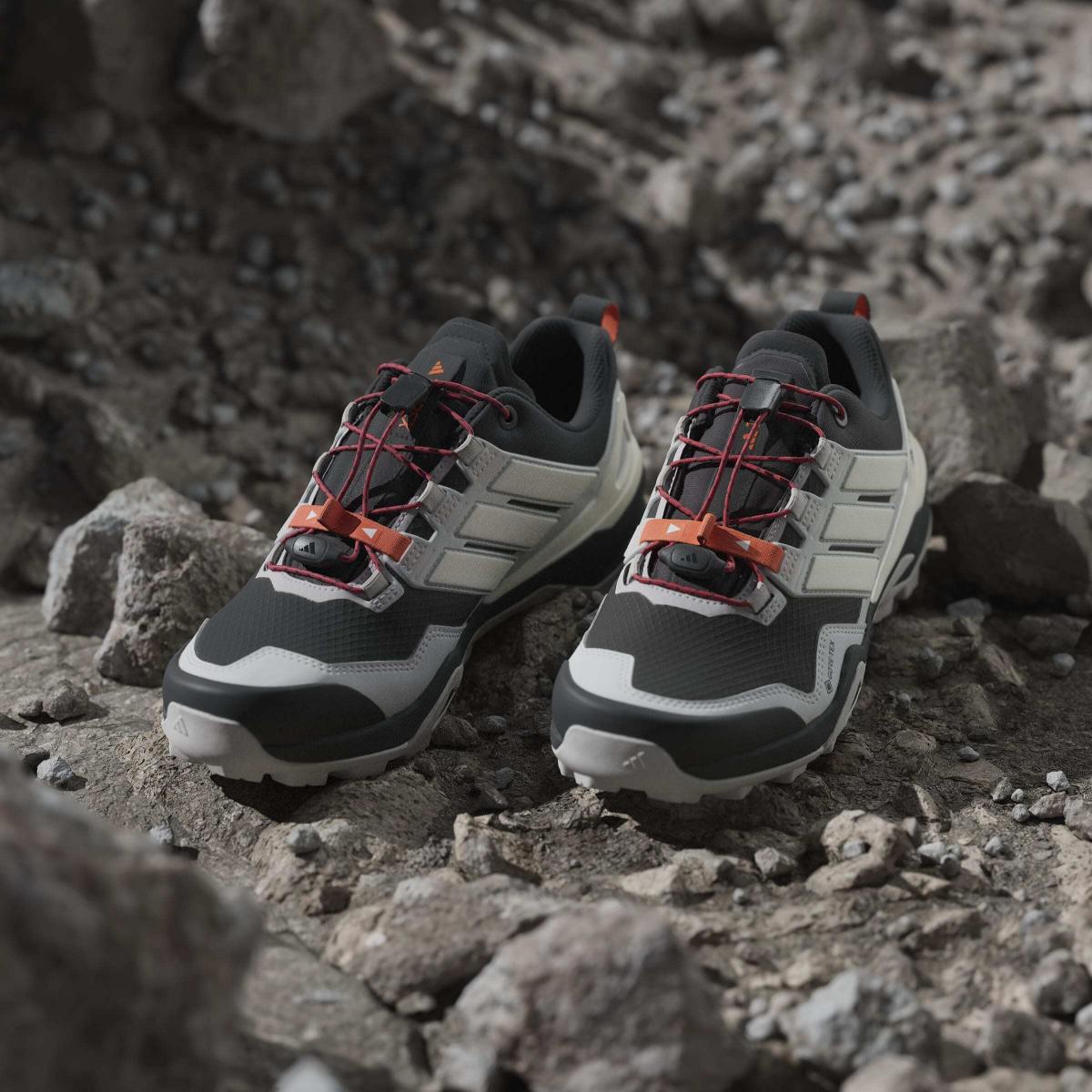product/a/d/adidas_ih2802_18_footwear_photography_heromrktng_view_5-nw091625.jpg
