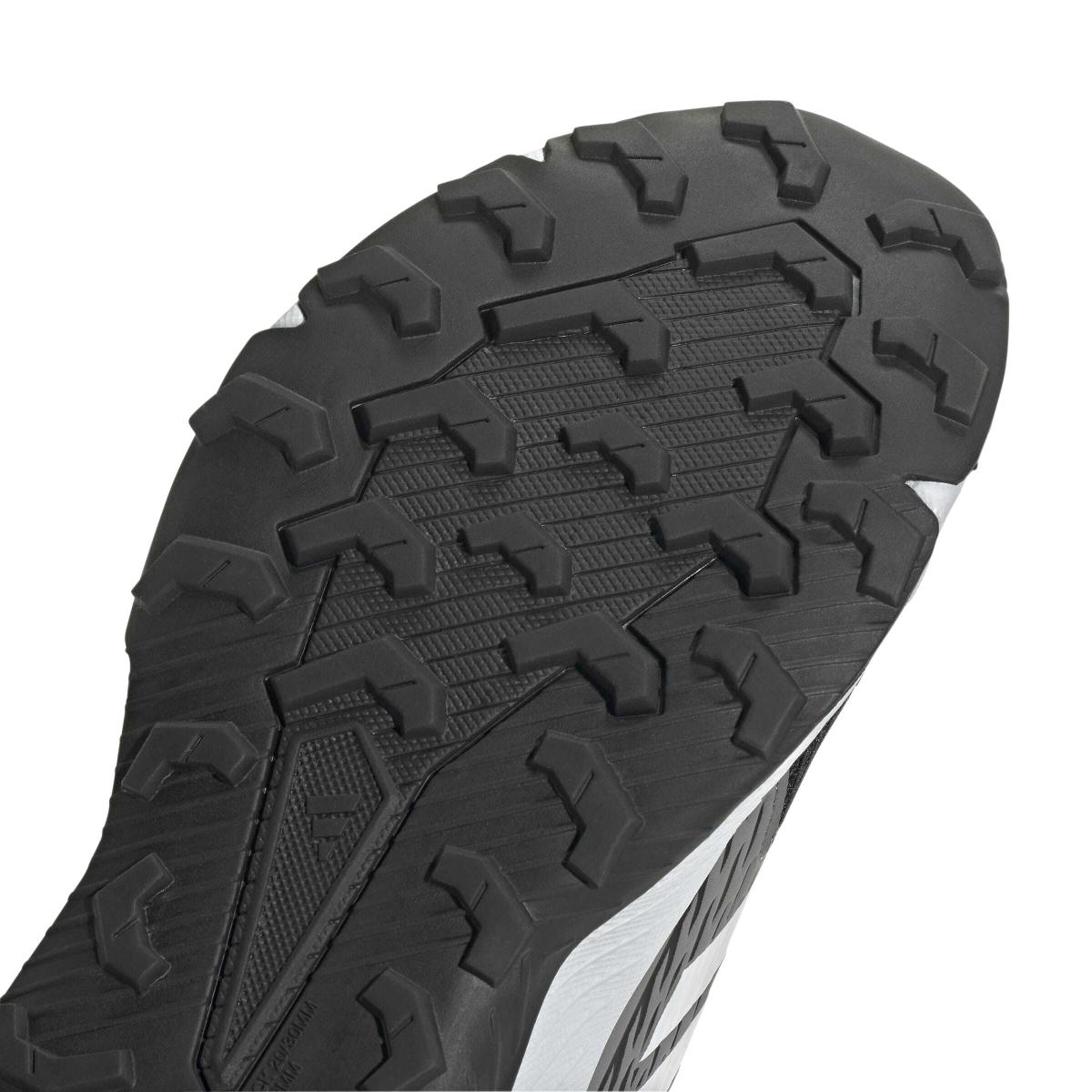 product/a/d/adidas_ih2937_9_footwear_photography_detail_view_2_white-nw091625.jpg