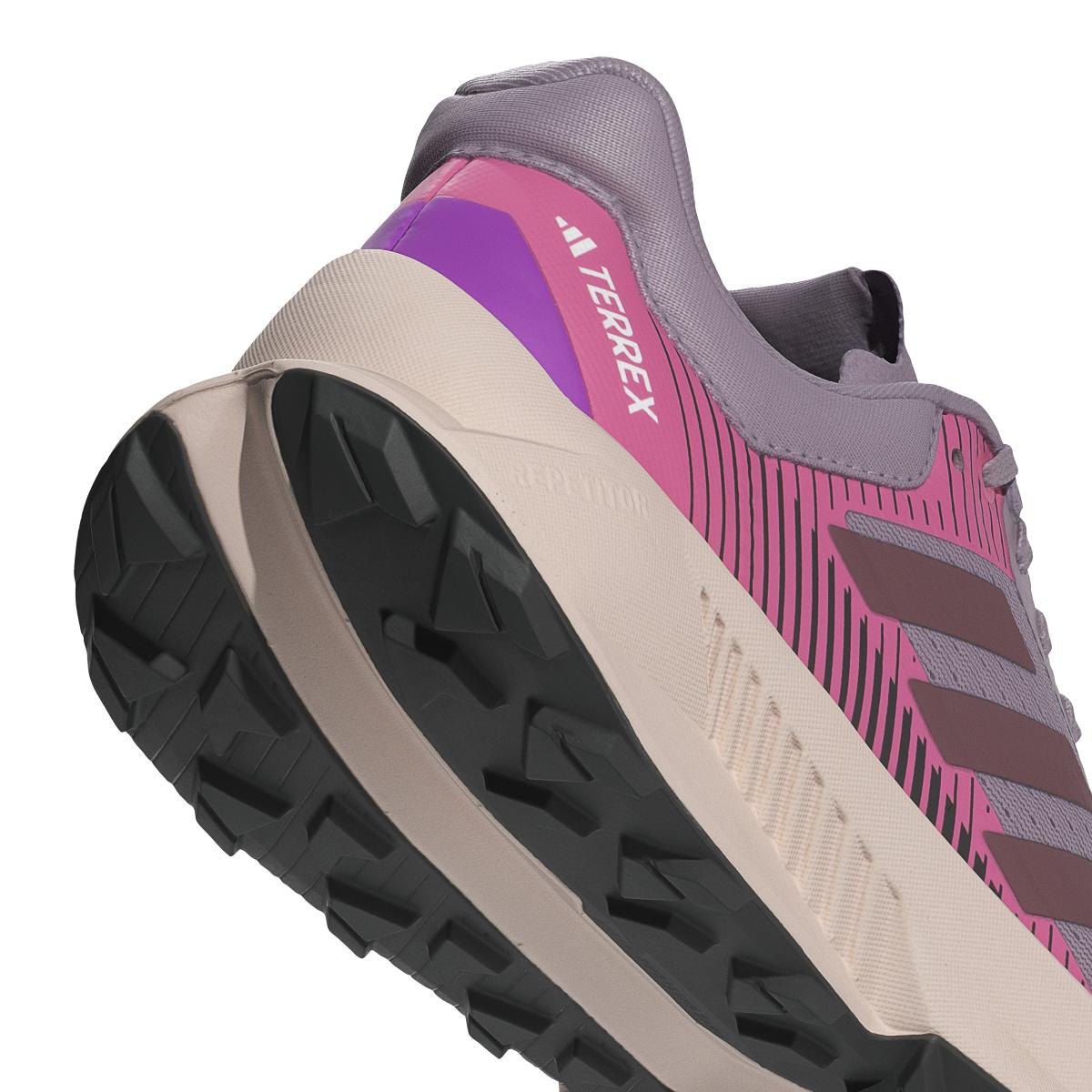 product/a/d/adidas_ih3446_9_footwear_photography_detail_view_2_white.jpg