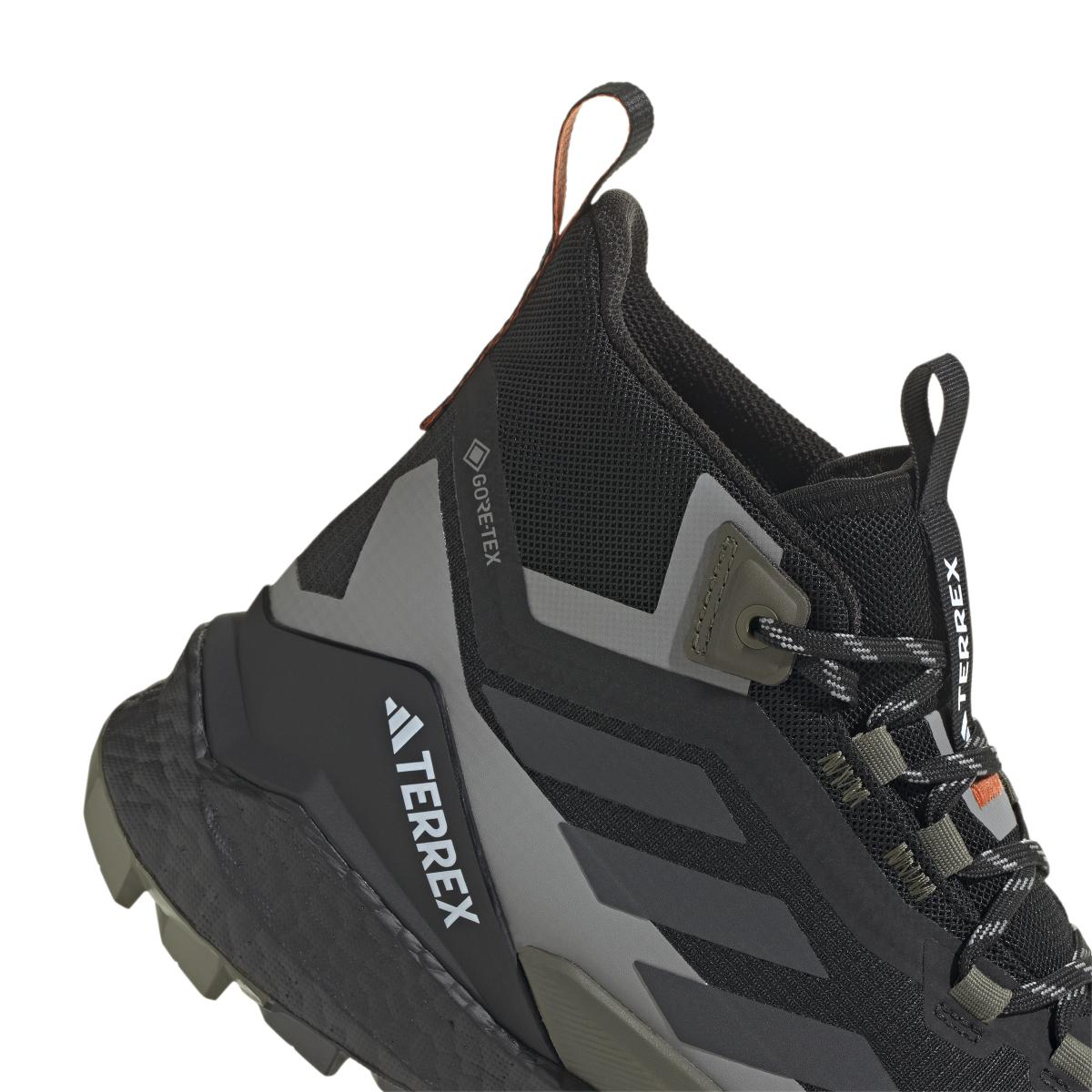 product/a/d/adidas_ih3526_cblack-carbon-olistr_8.jpg