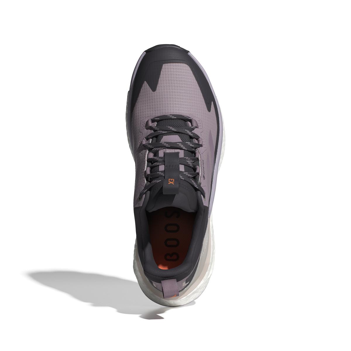 product/a/d/adidas_ih3540_3_footwear_photography_top_portrait_view_white.jpg