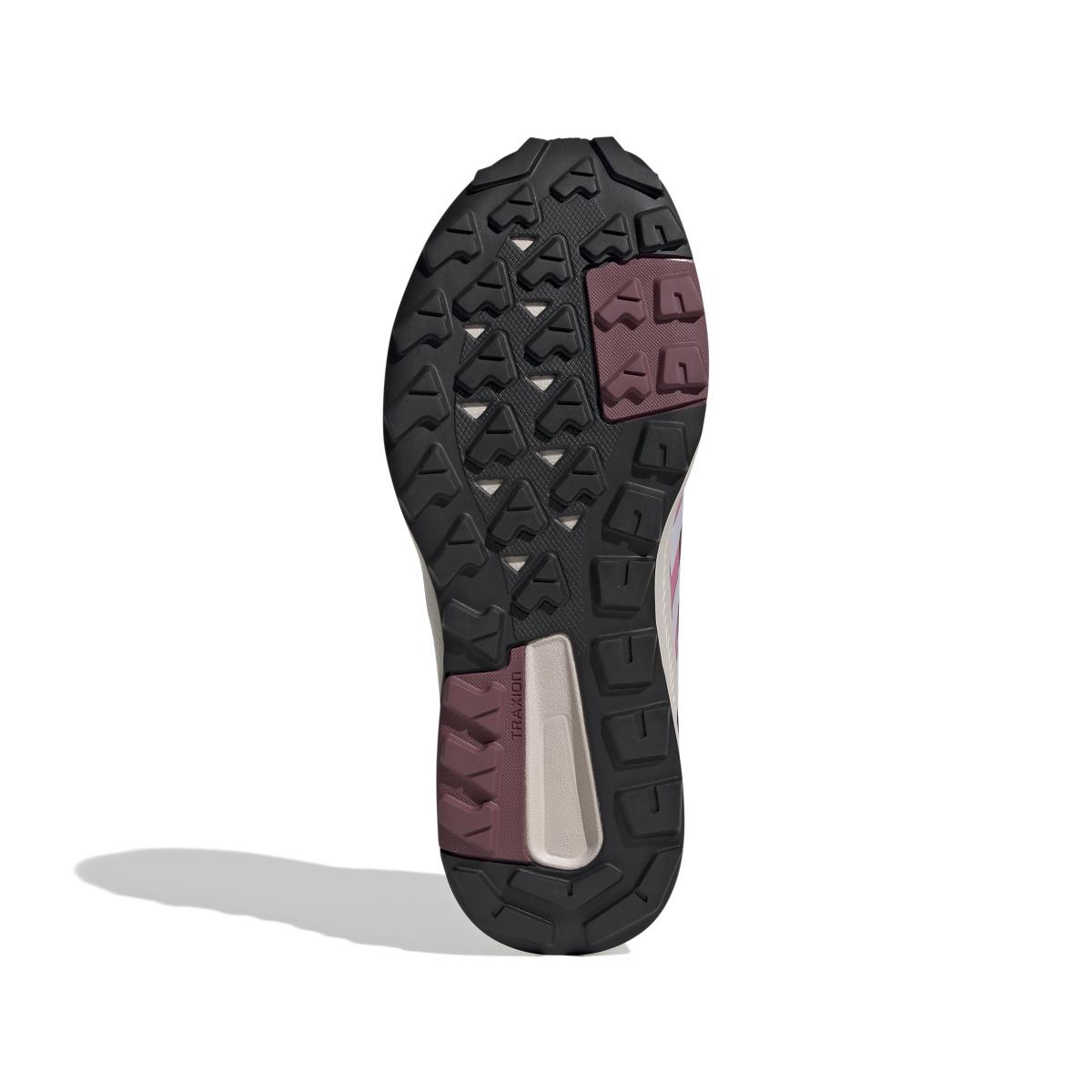 product/a/d/adidas_ih3549_4_footwear_photography_bottom_view_white.jpg