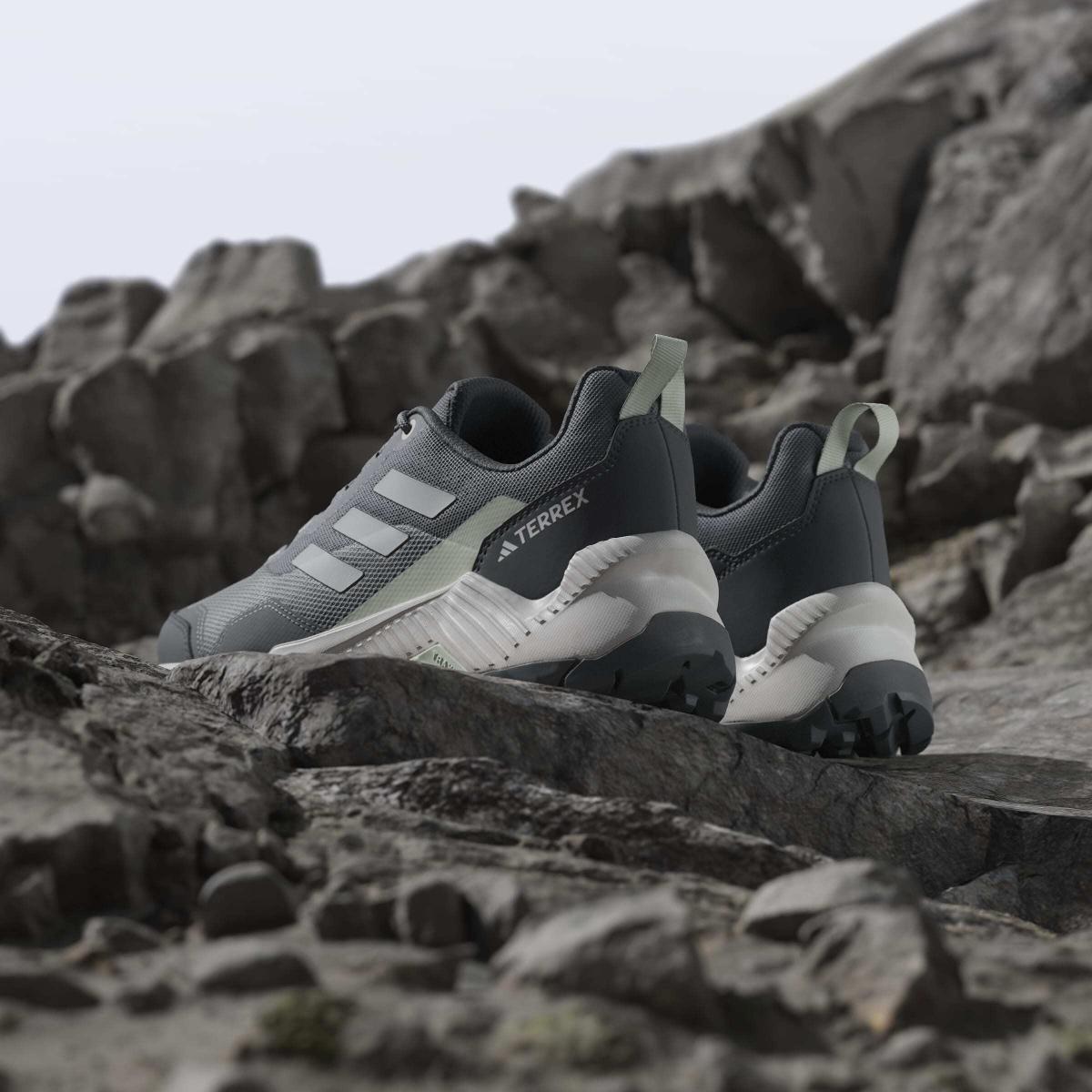 product/a/d/adidas_ih3589_19_footwear_photography_heromrktng_view_6-nw091625.jpg