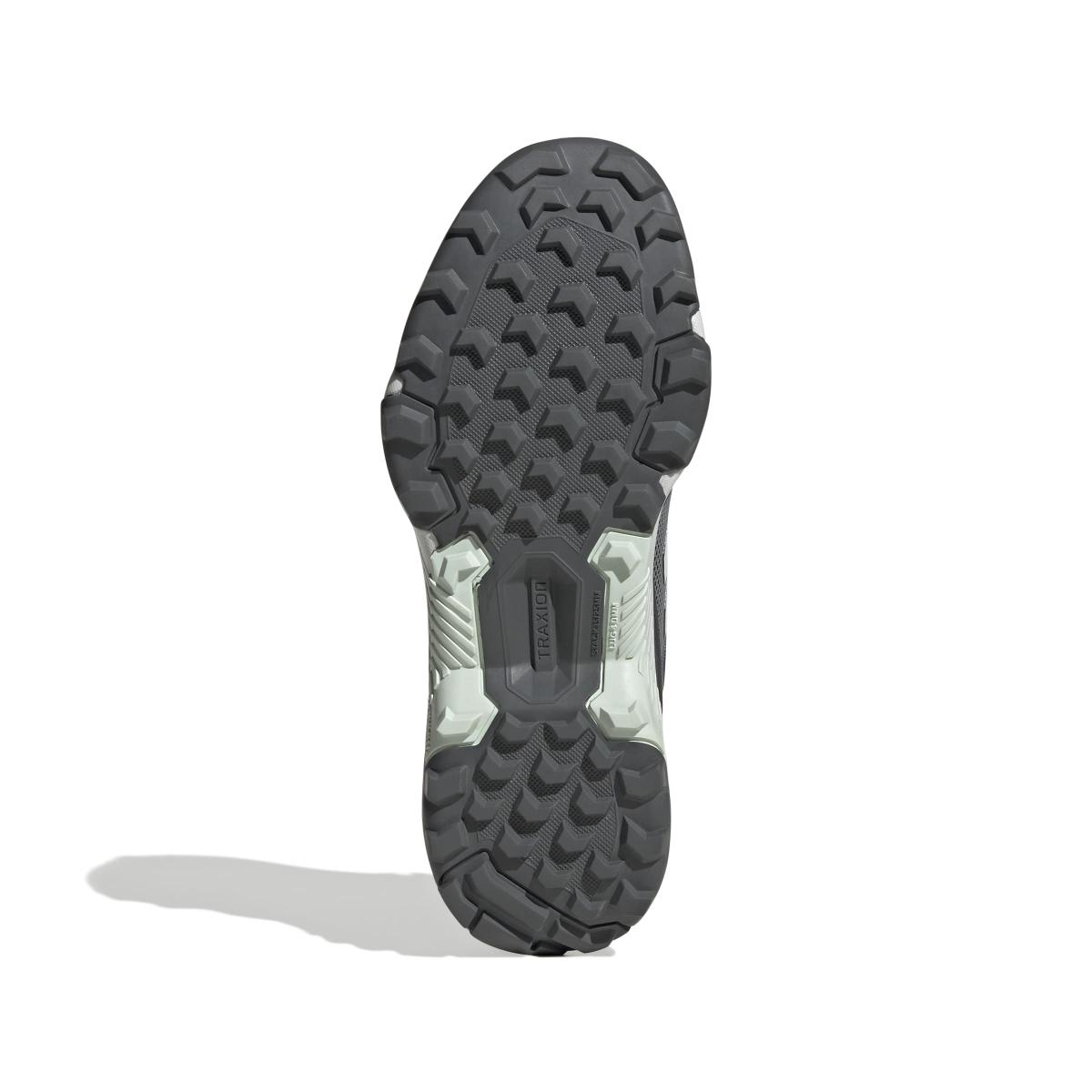 product/a/d/adidas_ih3589_4_footwear_photography_bottom_view_white-nw091625.jpg