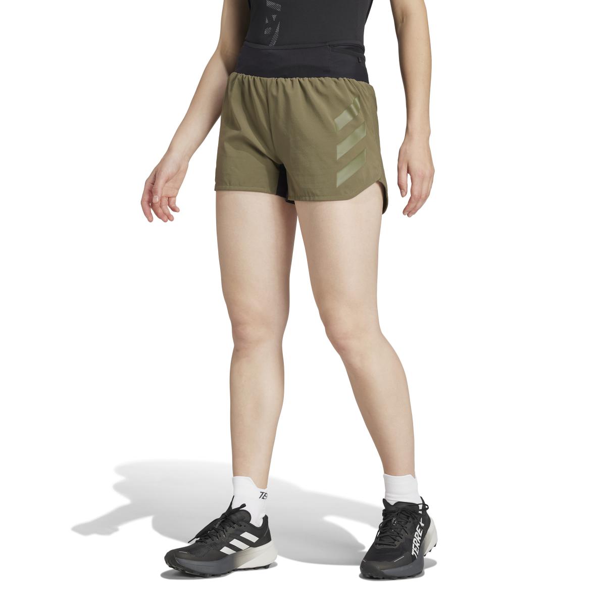 product/a/d/adidas_iw6622_2_apparel_on_model_standard_view_white.jpg