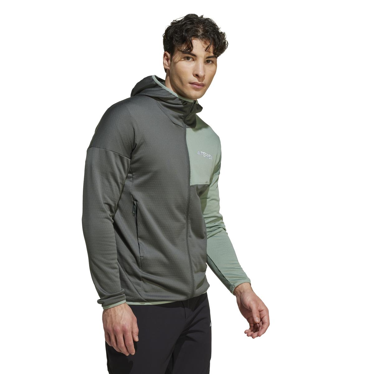 product/a/d/adidas_je1347_legivy-silgrn_4.jpg