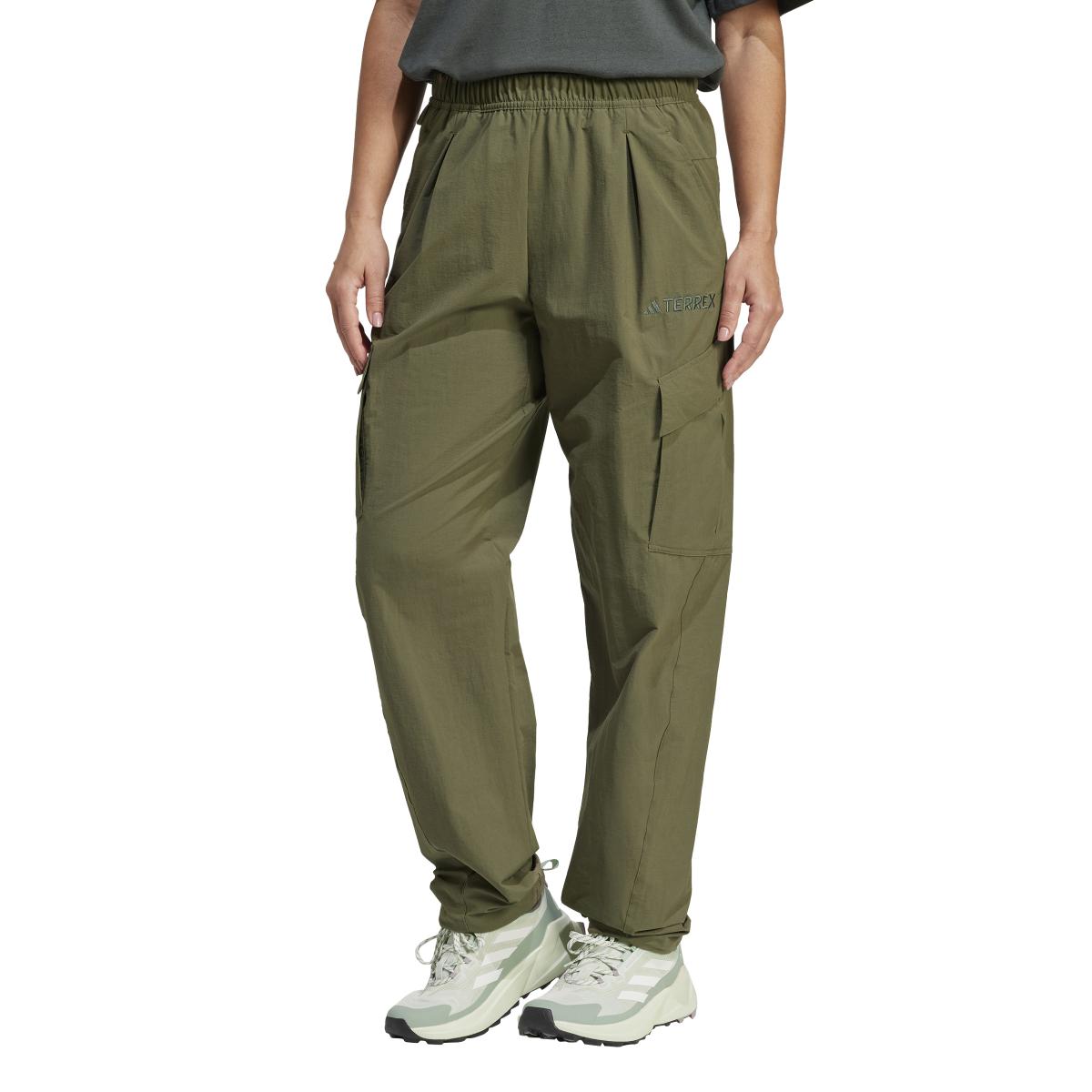 product/a/d/adidas_jf3701_olistr_3.jpg