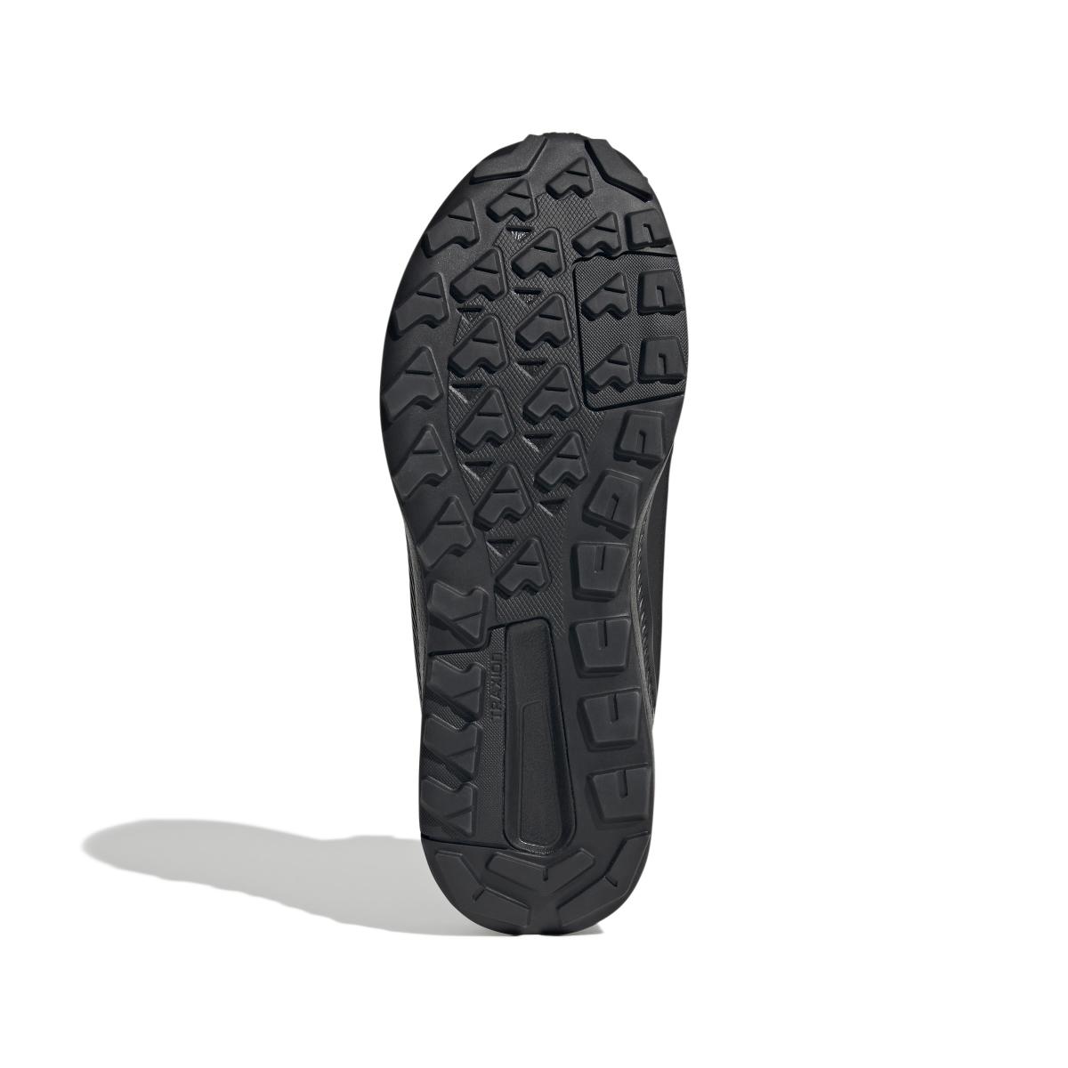 product/a/d/adidas_jh6234_4_footwear_photography_bottom_view_white.jpg