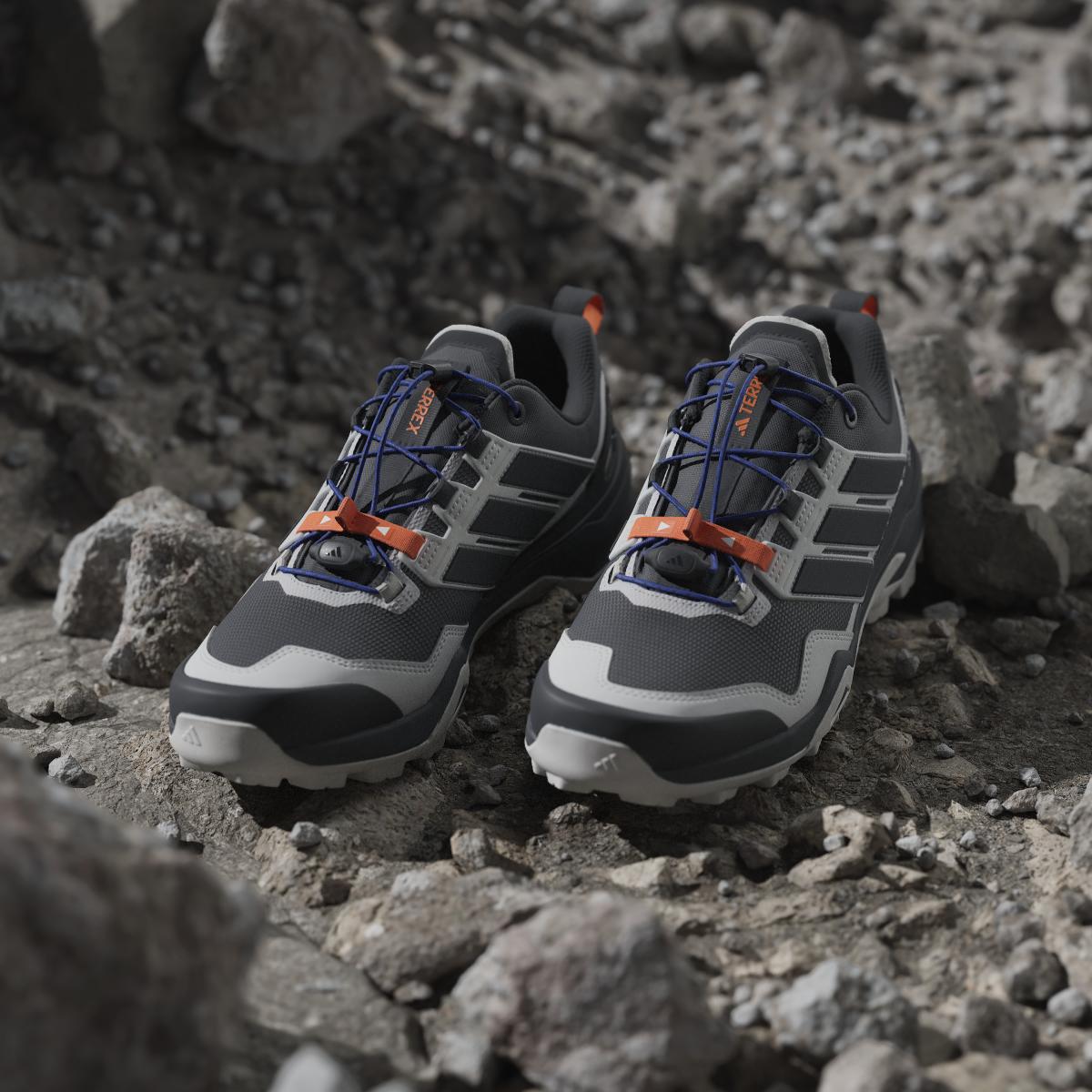 product/a/d/adidas_jh6385_18_footwear_photography_heromrktng_view_5-nw091625.jpg