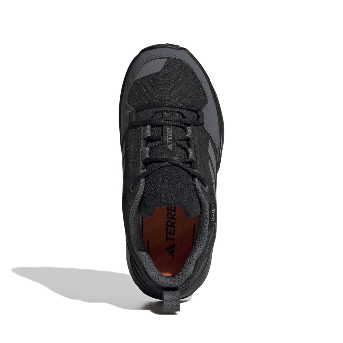 product/a/d/adidas_ji0917_3_footwear_photography_top_portrait_view_white-nw091625.jpg