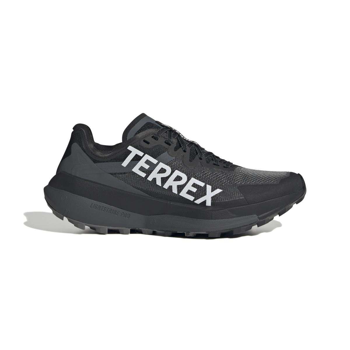 product/a/d/adidas_ji0953_1_footwear_photography_side_lateral_center_view_white.jpg