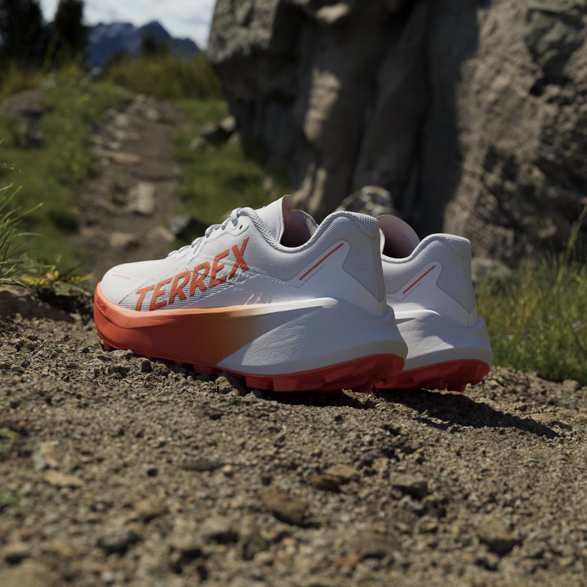 product/a/d/adidas_ji0955_18_footwear_photography_heromrktng_view_6.jpg