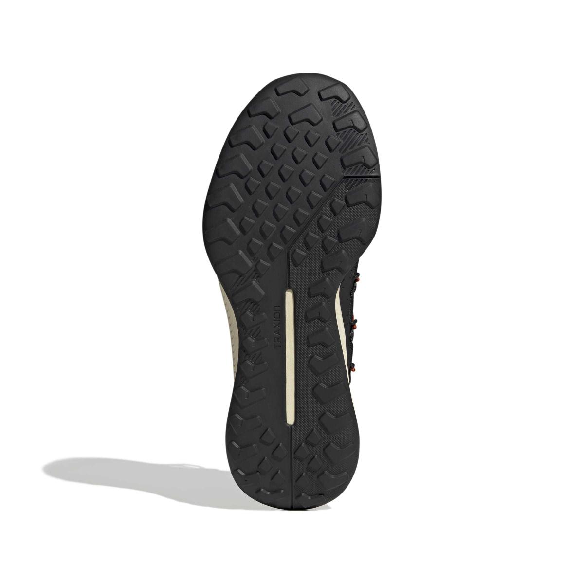 product/a/d/adidas_ji1029_4_footwear_photography_bottom_view_white-nw091625.jpg