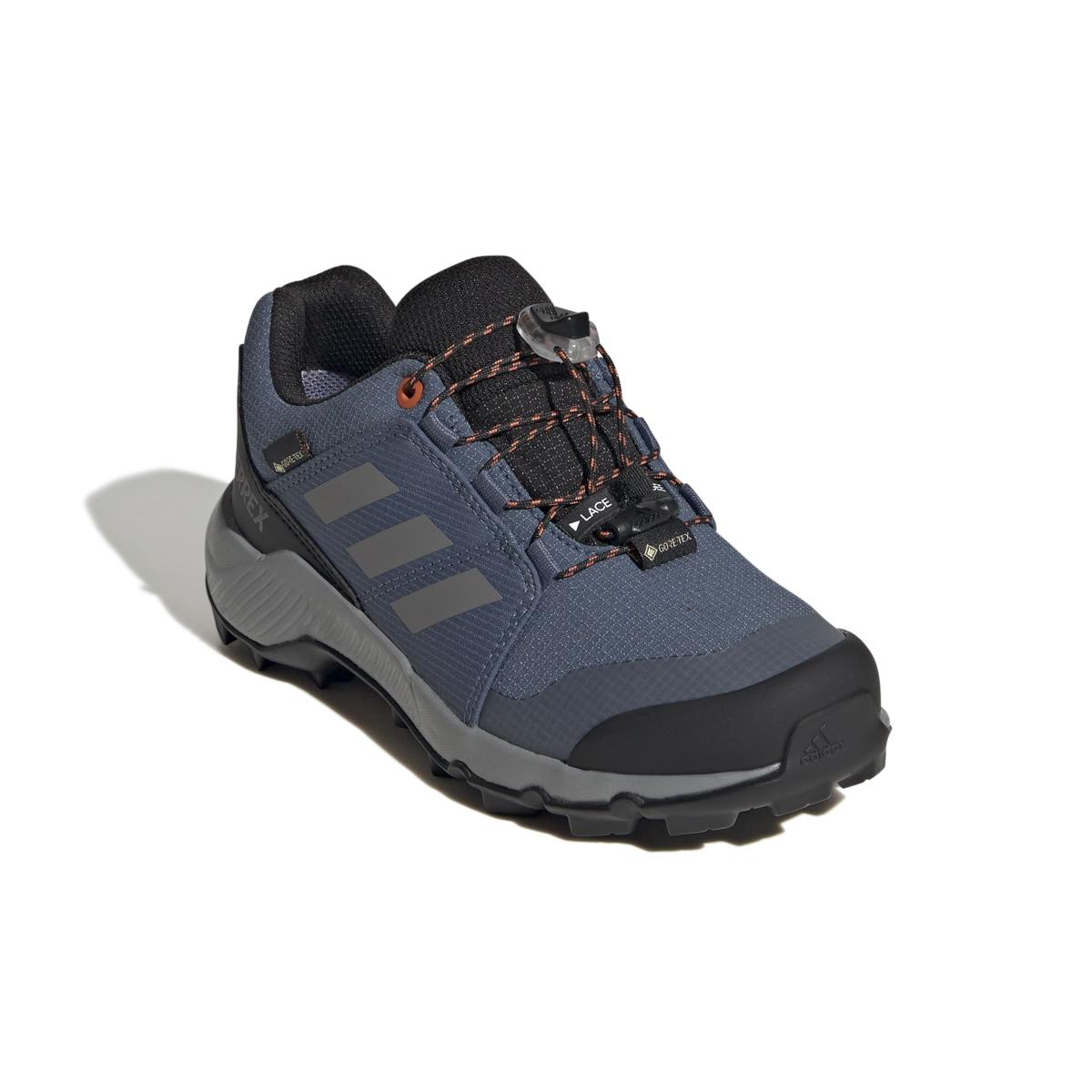 product/a/d/adidas_ji1358_6_footwear_photography_front_lateral_top_view_white-nw091625.jpg