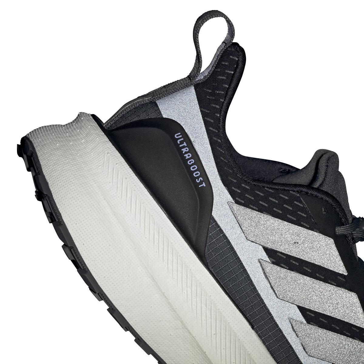 product/a/d/adidas_ji1390_13_footwear_photography_reflective_detail_white-nw091625.jpg
