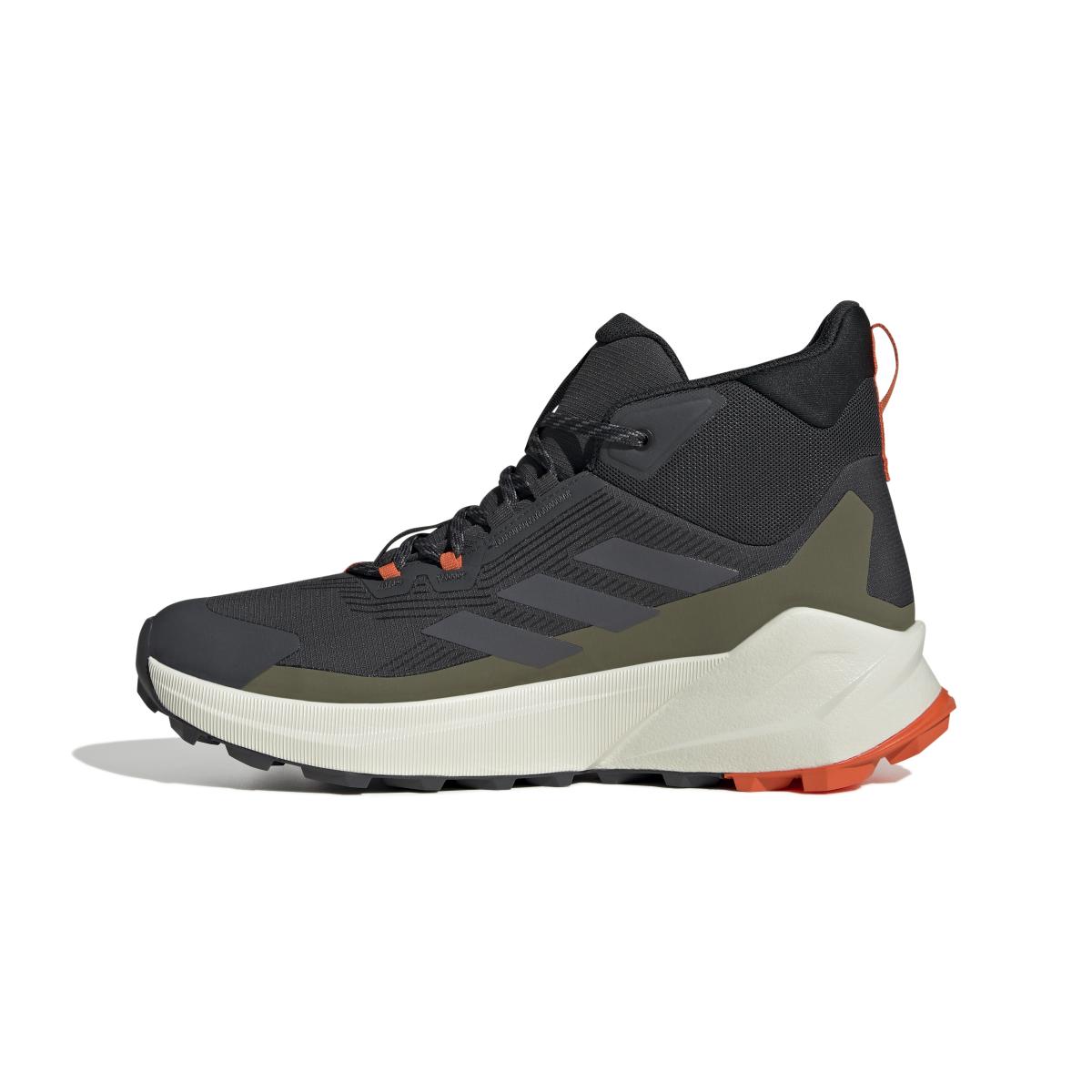 product/a/d/adidas_ji3070_5_footwear_photography_side_medial_center_view_white.jpg